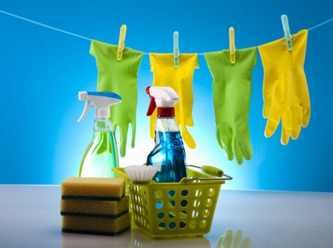 Local curtain cleaning process for delicate window dressings in Treatham